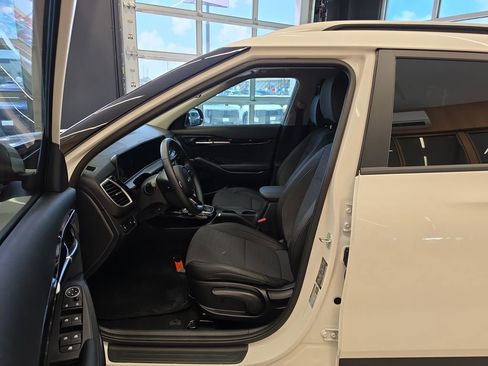 Certified 2026 Kia Seltos S FWD image 15