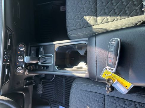 Certified 2025 Nissan Kicks SV FWD image 28