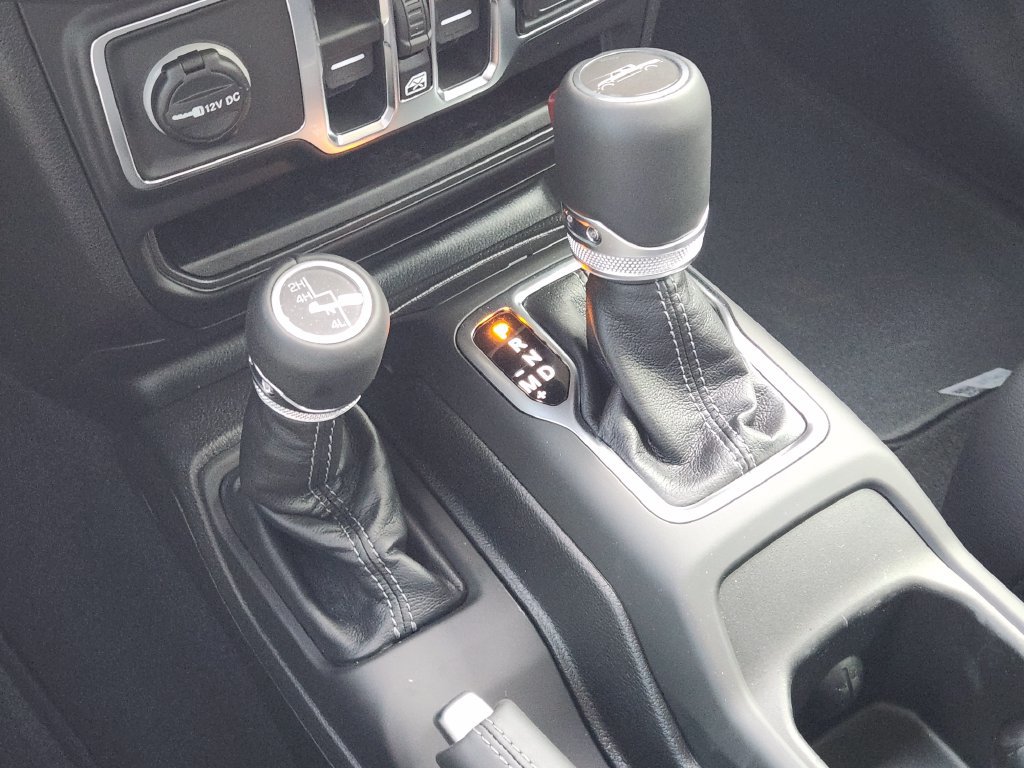 New 2026 Jeep Gladiator Mojave AWD/4WD image 16