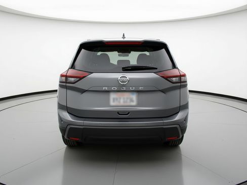 Used 2025 Nissan Rogue SV image 7