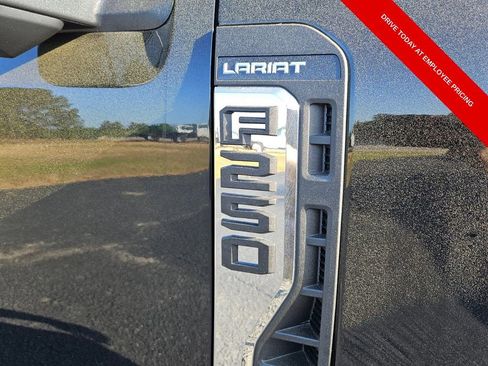 New 2026 Ford F250 Lariat w/ Chrome Package AWD/4WD image 16