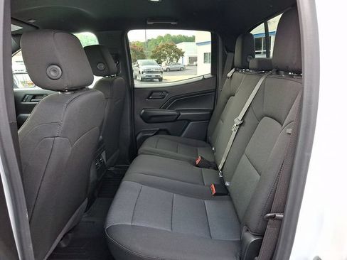 Used 2025 Chevrolet Colorado W/T w/ Advanced Trailering Package AWD/4WD image 10