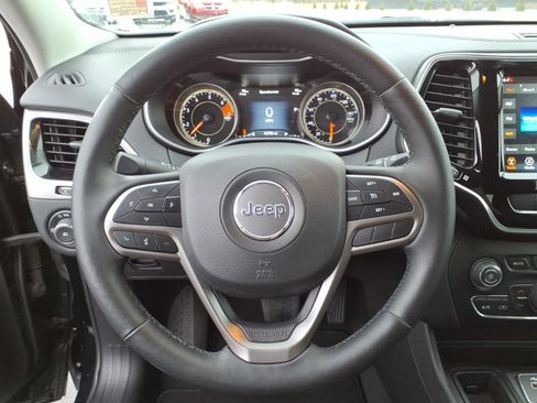 Certified 2019 Jeep Cherokee Limited image 17