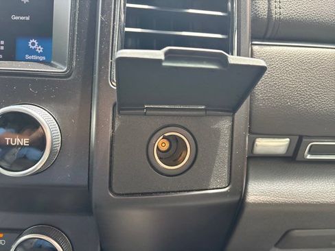 Used 2019 Ford Expedition Limited w/ Equipment Group 301A RWD image 41
