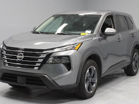 Certified 2024 Nissan Rogue SV AWD/4WD image 6
