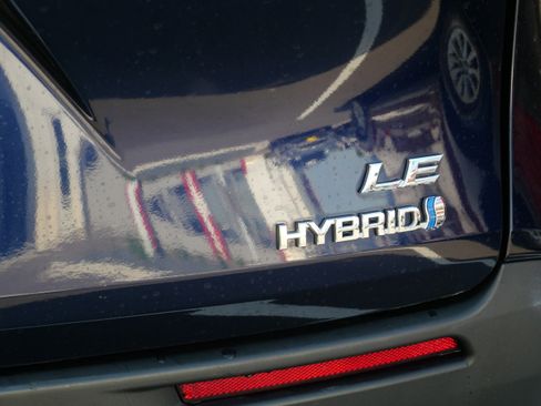 Certified 2023 Toyota Sienna LE FWD image 12