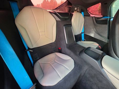 Used 2015 BMW i8 AWD/4WD image 31