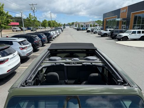 Used 2023 Jeep Wrangler Unlimited w/ Sun & Screen Package AWD/4WD image 5