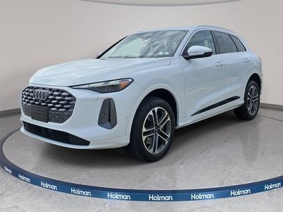 Used 2025 Audi Q5 Premium w/ Convenience Package