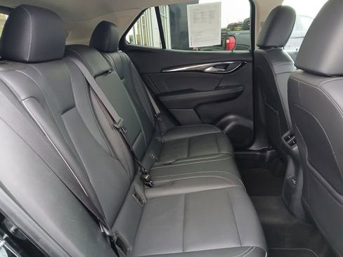 Certified 2023 Buick Envision Essence image 18