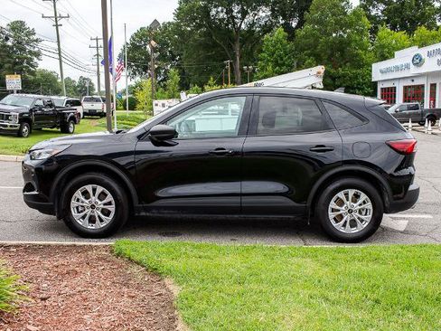 Certified 2025 Ford Escape Active AWD/4WD image 3