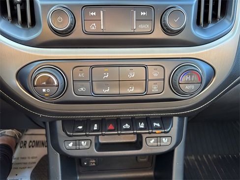 Used 2021 GMC Canyon Denali image 13