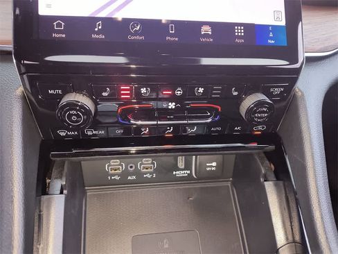 New 2025 Jeep Grand Cherokee L Summit image 19