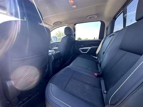 Used 2019 Nissan Titan PRO-4X w/ Pro-4x Utility Package image 15