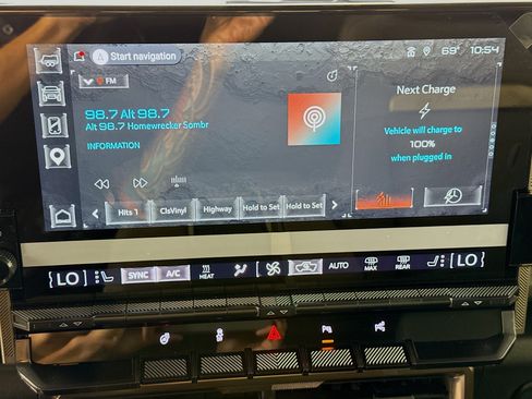 Used 2025 GMC Hummer EV 2X AWD/4WD image 15