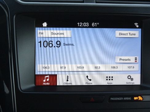 Used 2018 Ford Explorer XLT w/ Equipment Group 201A image 16