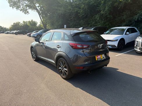 Used 2017 MAZDA CX-3 Touring w/ Premium Package AWD/4WD image 3