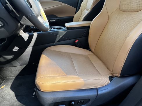 Used 2025 Lexus RX 350 Premium Plus image 16