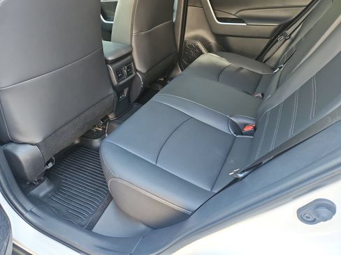 Used 2025 Toyota RAV4 XLE Premium FWD image 33