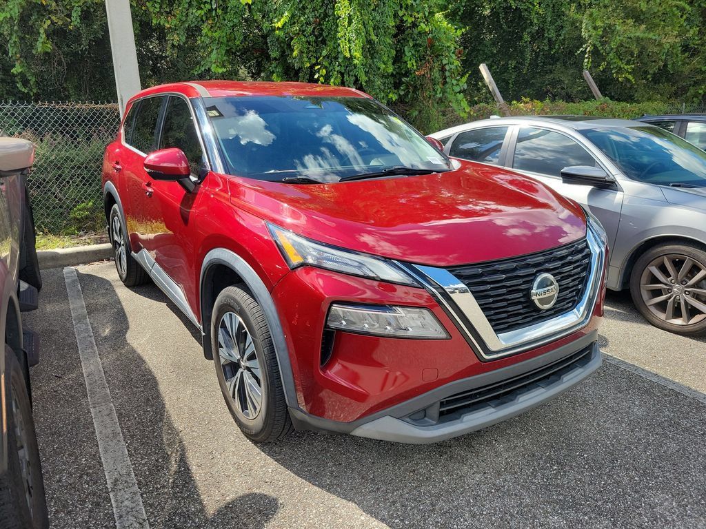 Used 2021 Nissan Rogue SV FWD image 2