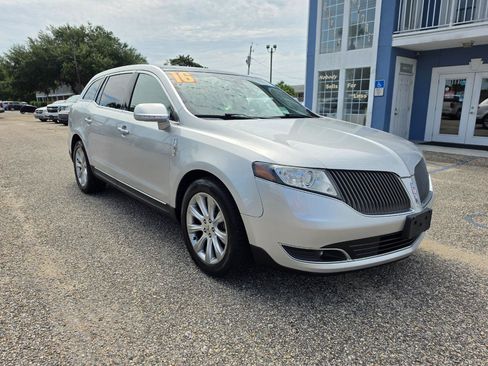 Used 2016 Lincoln MKT AWD w/ Equipment Group 201A image 7