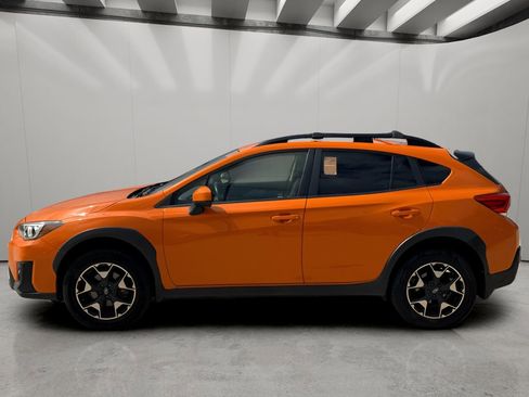 Used 2019 Subaru Crosstrek 2.0i Premium w/ Moonroof Package AWD/4WD image 2