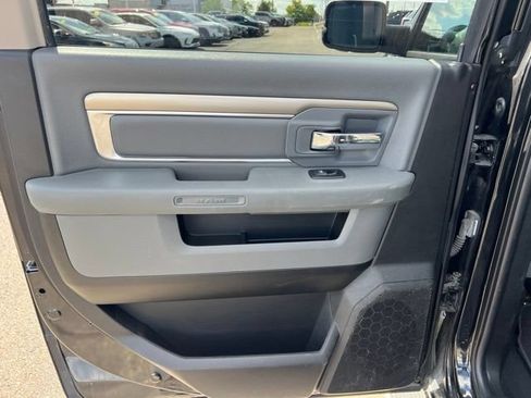 Used 2019 RAM 1500 Big Horn AWD/4WD image 13