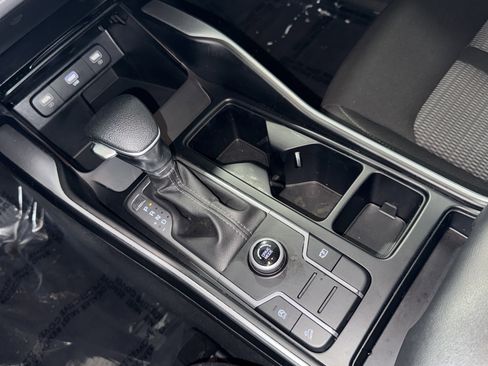 Used 2023 Kia Sorento LX image 27