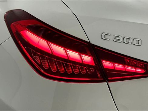 Used 2022 Mercedes-Benz C 300 Sedan image 28