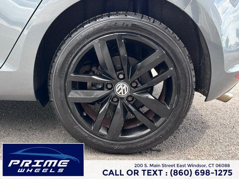 Used 2015 Volkswagen Golf SE w/ Lighting Package FWD image 24