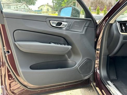 Used 2026 Volvo XC60 B5 Plus w/ Protection Package Premier AWD/4WD image 9