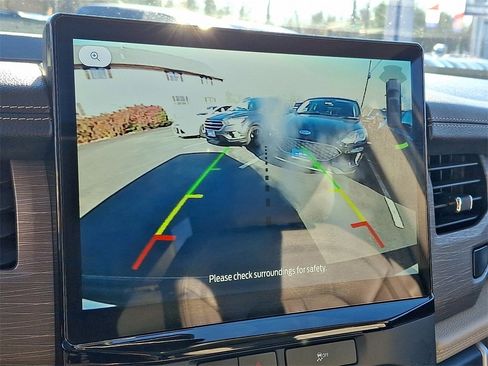 Certified 2023 Ford Expedition Limited image 19