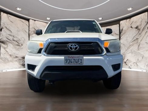 Used 2012 Toyota Tacoma 2WD Access Cab w/ SR5 Pkg image 2