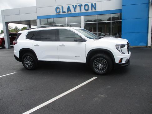 Used 2025 GMC Acadia Elevation image 1