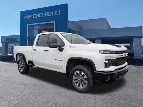 New 2026 Chevrolet Silverado 2500 Custom w/ Custom Value Package AWD/4WD image 2