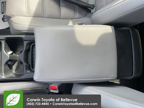 Used 2020 Honda CR-V EX-L image 17