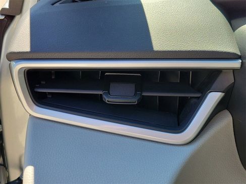 Used 2026 Toyota Corolla LE image 30