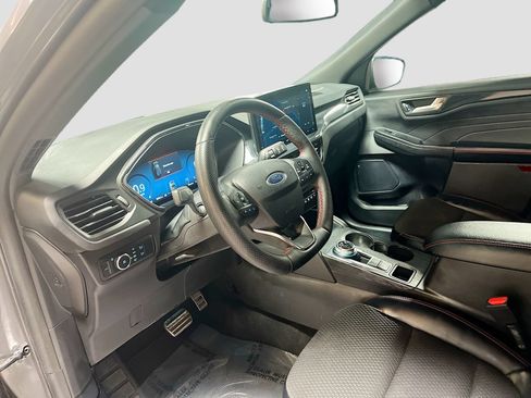 Used 2024 Ford Escape ST-Line Elite AWD/4WD image 9
