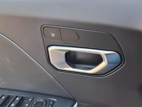 New 2025 Kia K4 GT-Line image 17