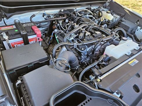 Used 2024 Toyota Tacoma SR5 image 18