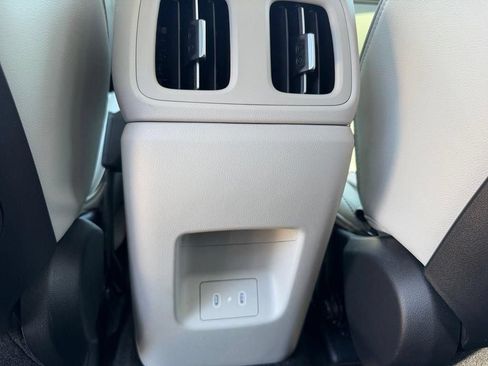 Used 2025 Hyundai Tucson Limited AWD/4WD image 13