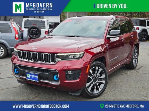 Used 2023 Jeep Grand Cherokee Overland image 1