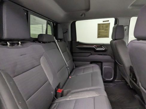 Used 2022 Chevrolet Silverado 1500 LT Trail Boss w/ Convenience Package II image 35