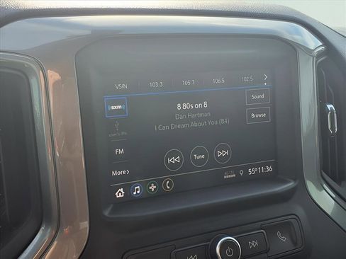 Used 2021 Chevrolet Silverado 1500 Custom Trail Boss w/ LPO, Dark Essentials Package image 5