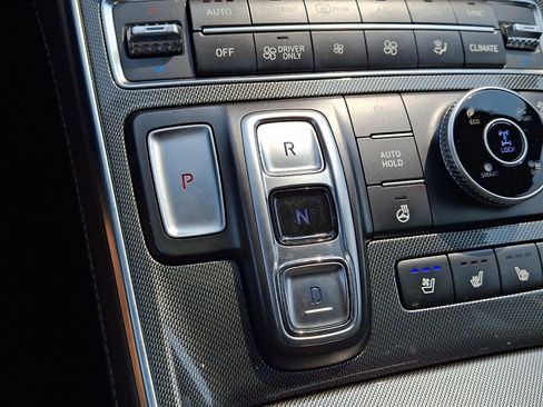 Certified 2023 Hyundai Santa Fe Limited AWD/4WD image 15