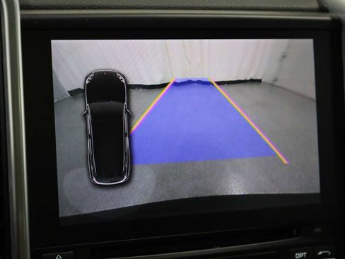 Used 2017 Porsche Cayenne S Platinum image 34