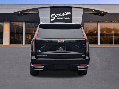 Used 2022 Cadillac Escalade ESV Premium Luxury Platinum AWD/4WD image 4