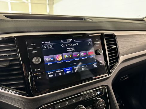 Used 2023 Volkswagen Atlas SE image 20