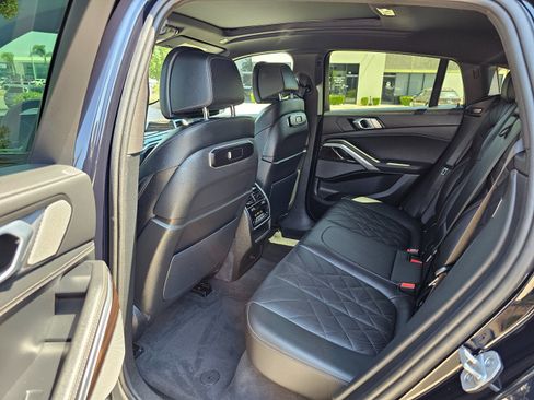 Used 2025 BMW X6 xDrive40i image 23