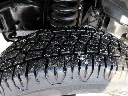 Used 2017 Ford E-350 and Econoline 350 Super Duty w/ Power Windows & Locks Group image 23